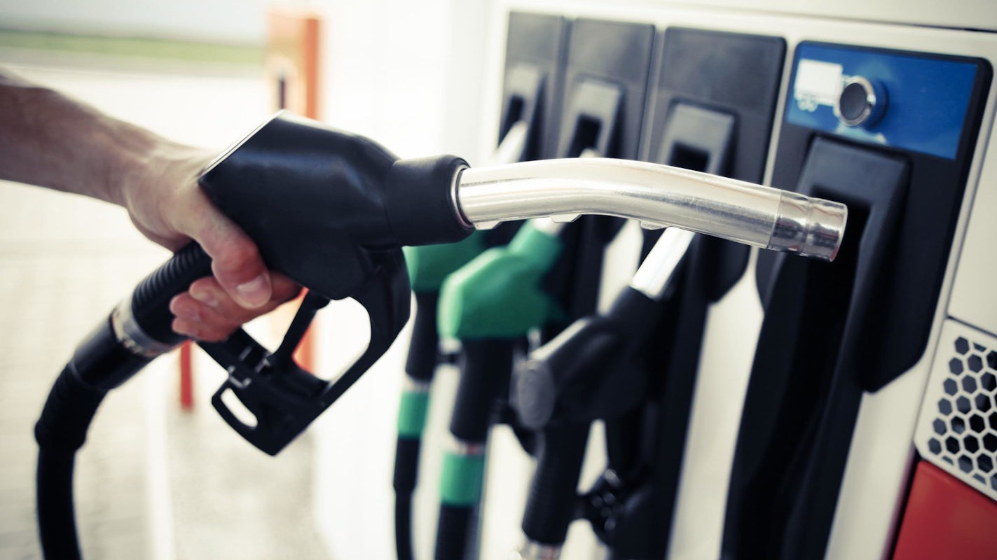 gasoline - Should I really keep my gas tank at least half full? - Motor  Vehicle Maintenance & Repair Stack Exchange