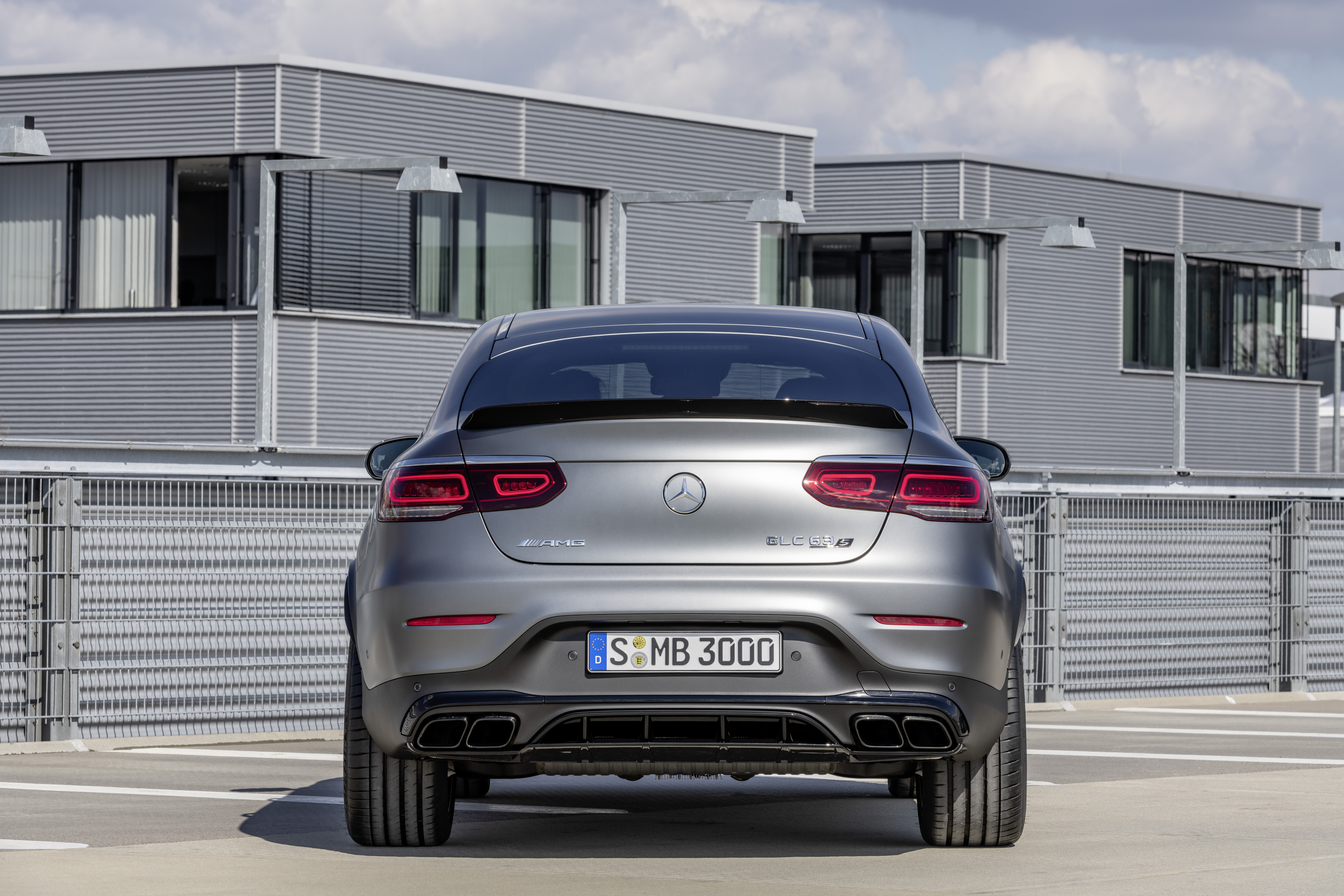 Updated Mercedes-AMG GLC 63 revealed | carwow