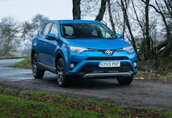 Toyota Rav4 Vs Mazda Cx 5 Compared Carwow