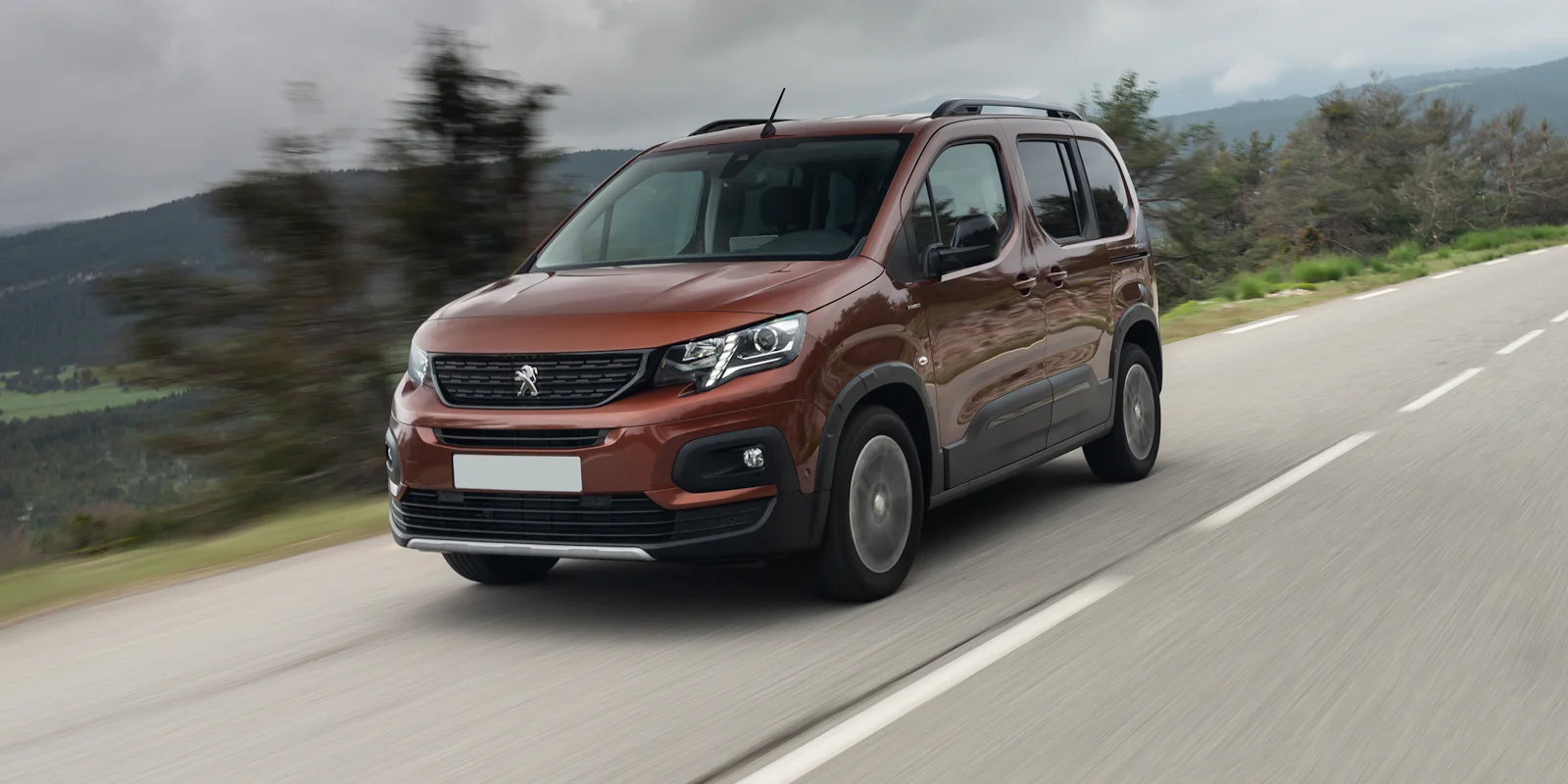 New Peugeot Rifter Review | carwow