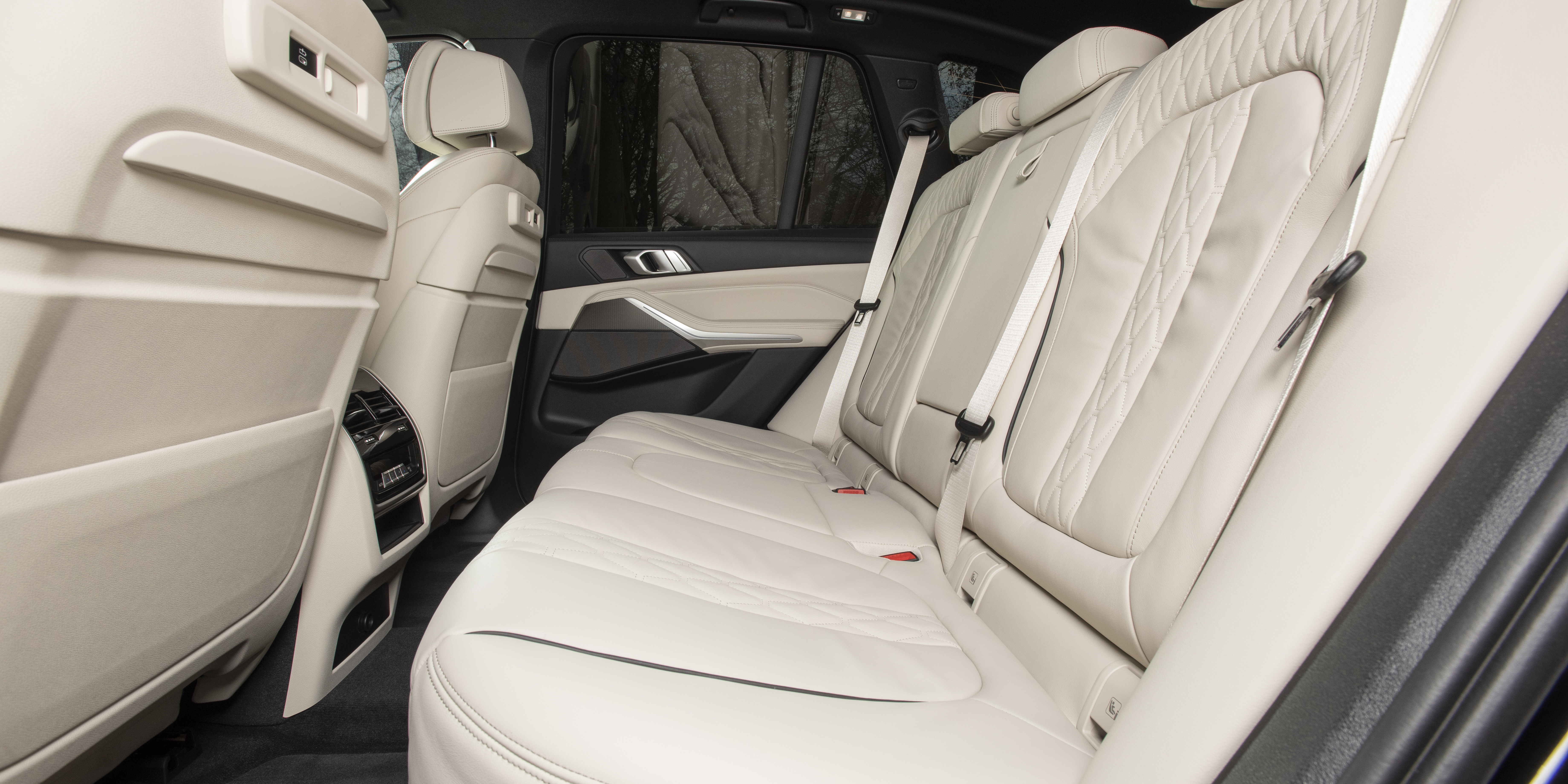 BMW X5 Boot Space & Dimensions carwow