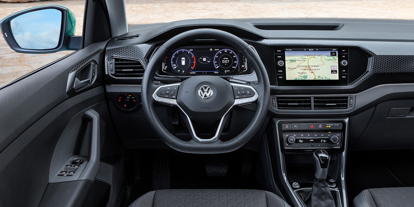 New Range Rover Velar >> Volkswagen T-Cross Interior & Infotainment | carwow New Range Rover Velar >> Volkswagen T-Cross Interior & Infotainment | carwow