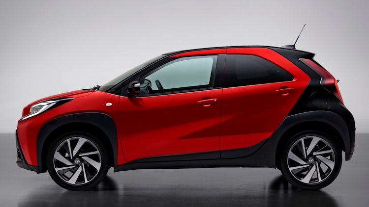 भारत में आ रही हैं Toyota की Swift जैसी गाड़ी, 25 का माईलेज देकर करेगी सड़क पर राज 7 7 G3 Chilli Scaled E1636042279875.Jpg?Auto=Format&Amp;Cs=Tinysrgb&Amp;Fit=Clip&Amp;Ixlib=Rb 1.1 भारत में आ रही हैं Toyota की Swift जैसी गाड़ी, 25 का माईलेज देकर करेगी सड़क पर राज