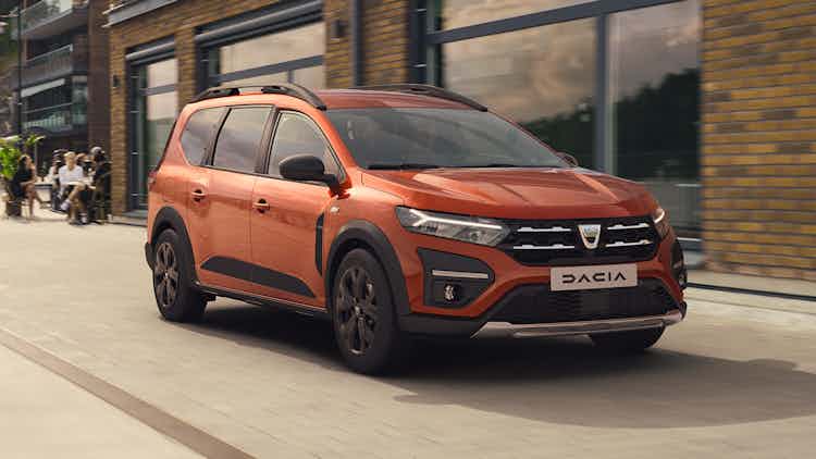 Dacia Jogger 2023 svelata: prezzo, specifiche e data di uscita Dacia Jogger 2023 svelata: prezzo, specifiche e data di uscita