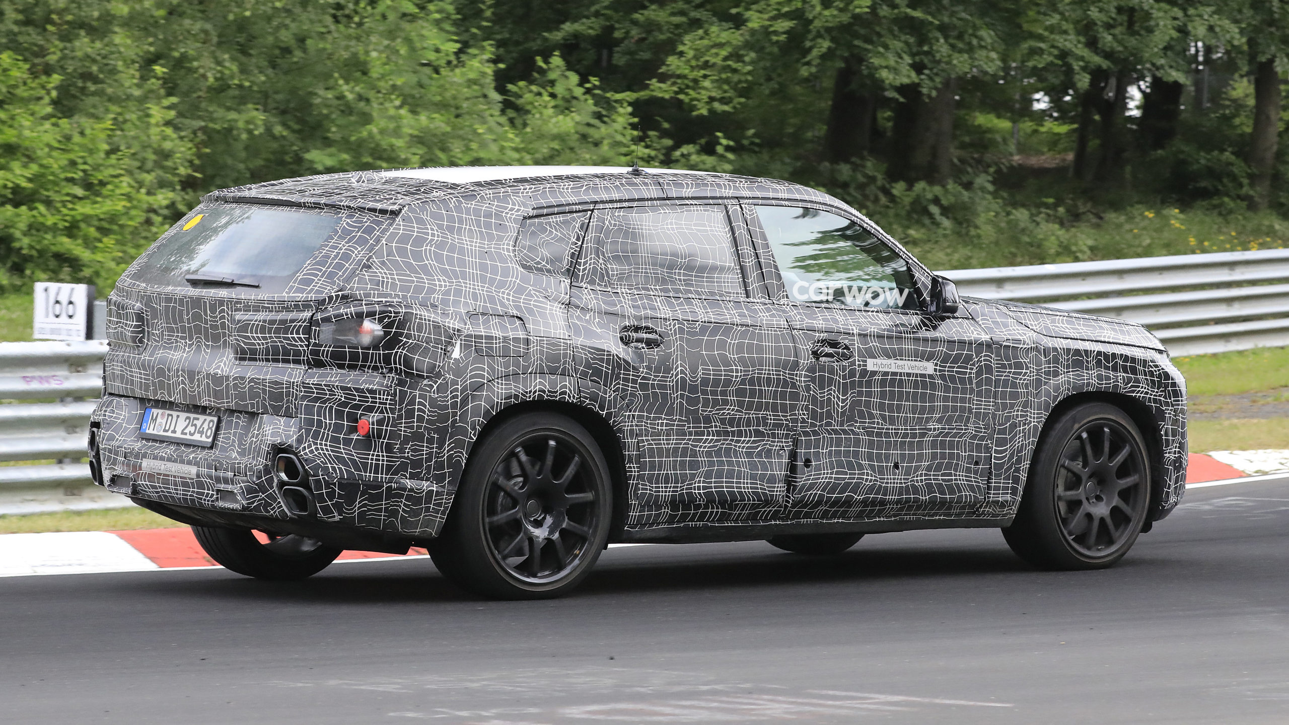 Bmw x8 сзади