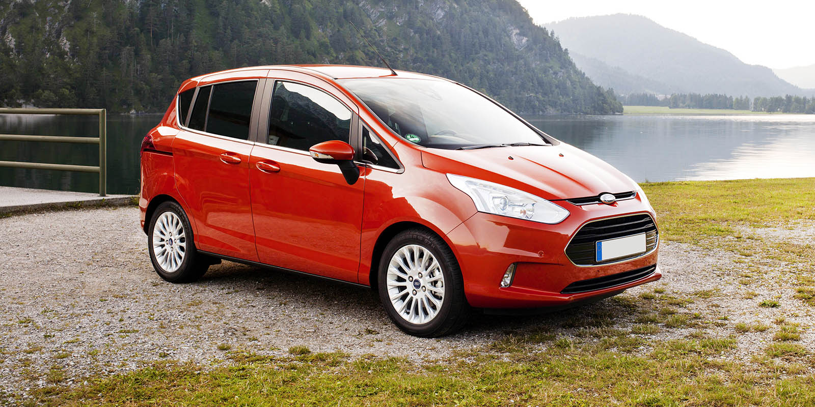 Ford B-Max Review | Carwow