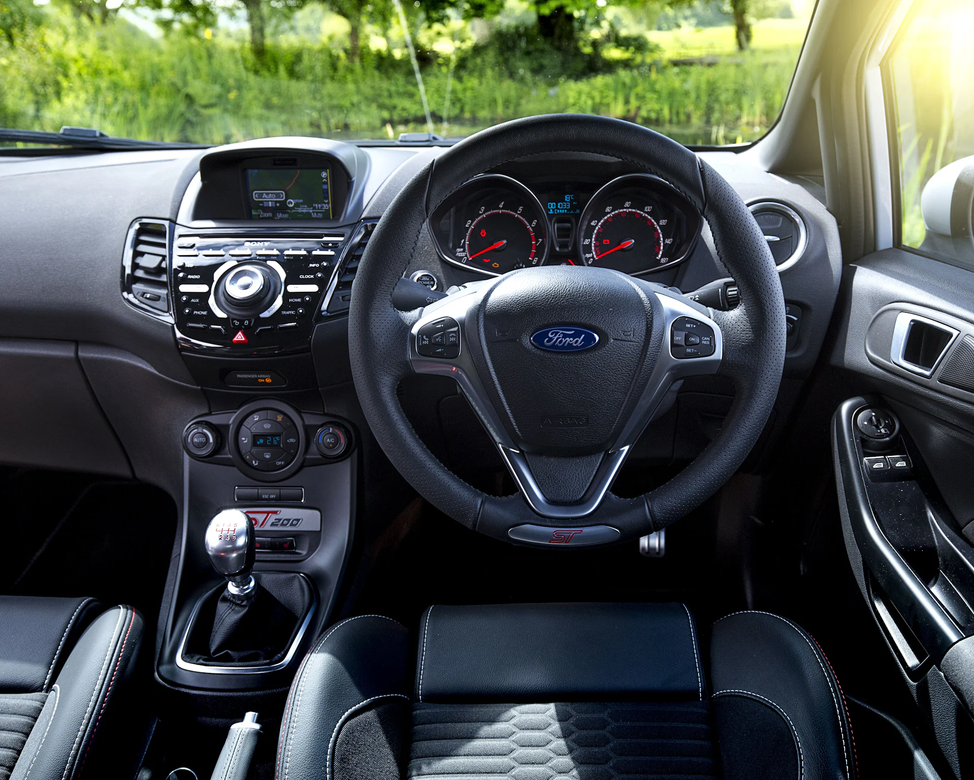 Ford Fiesta ST 2012 2017 Interior Infotainment Carwow ford-fiesta-st-2012-2017-interior-infotainment-carwow