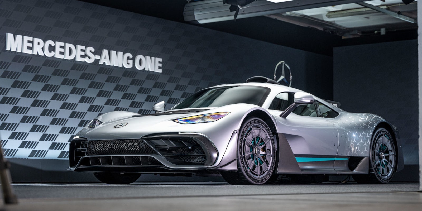 Antologi 945 klaver New Mercedes-AMG One revealed: price, specs and release date | carwow
