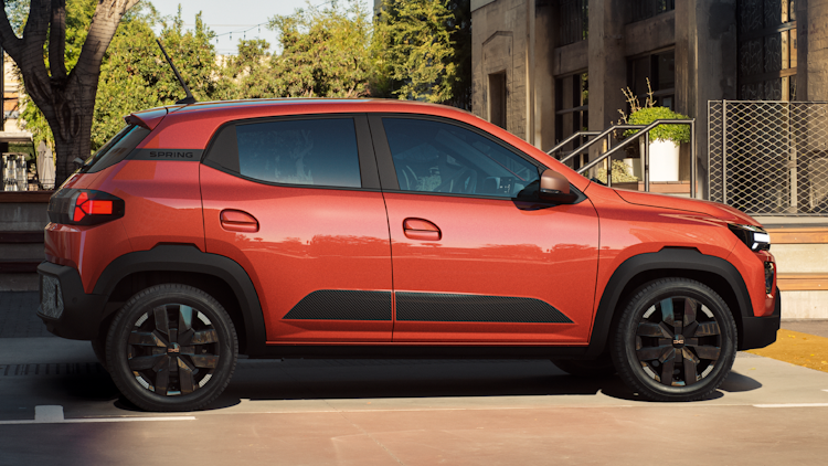 New Dacia Spring costs from 14 995 Carwow