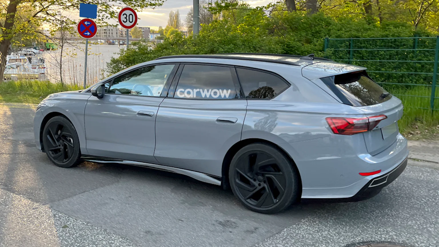 New Volkswagen ID7 on sale now: price and specs | carwow