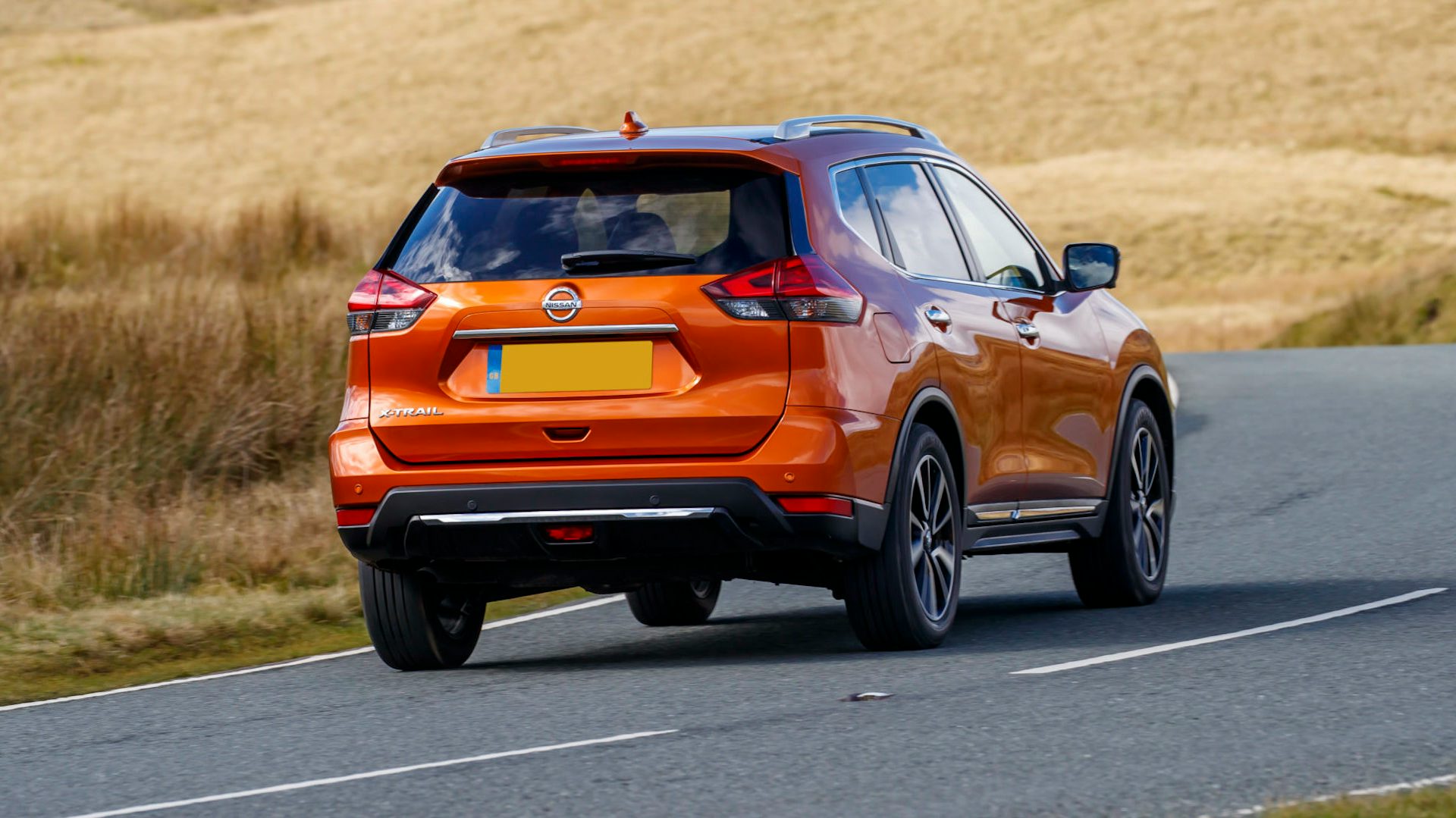 Nissan Qashqai vs XTrail which used car is right for you? carwow Nissan Qashqai vs XTrail which used car is right for you? carwow