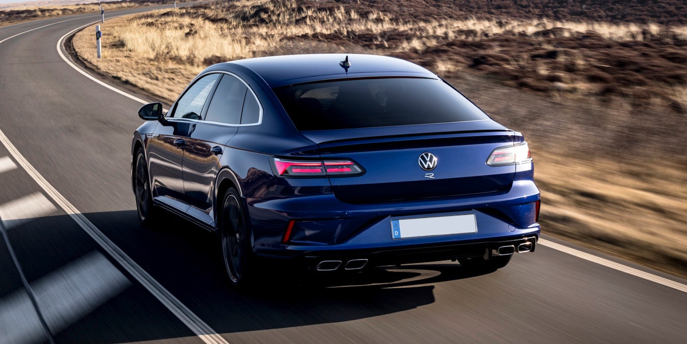 Volkswagen Arteon R Review 2023 | Drive, Specs & Pricing | carwow
