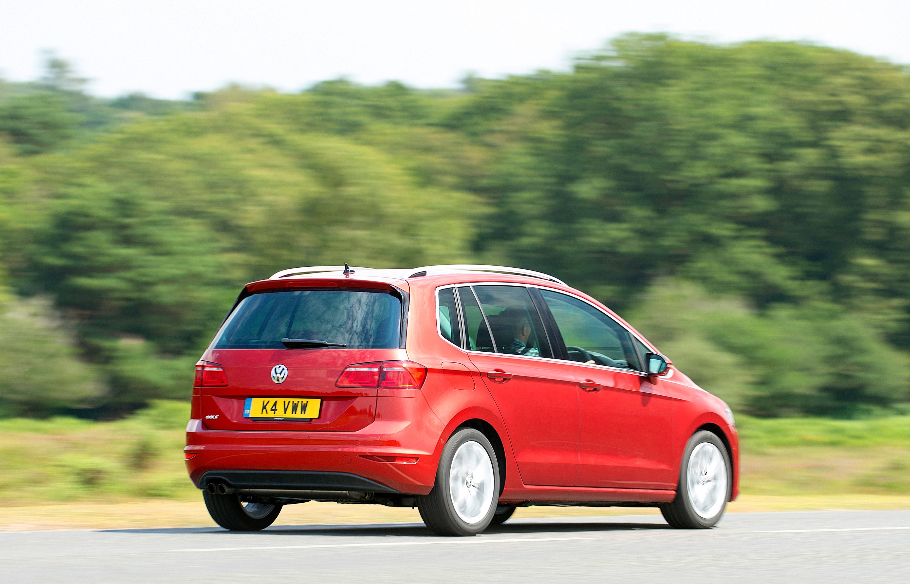 Volkswagen Golf SV Review carwow