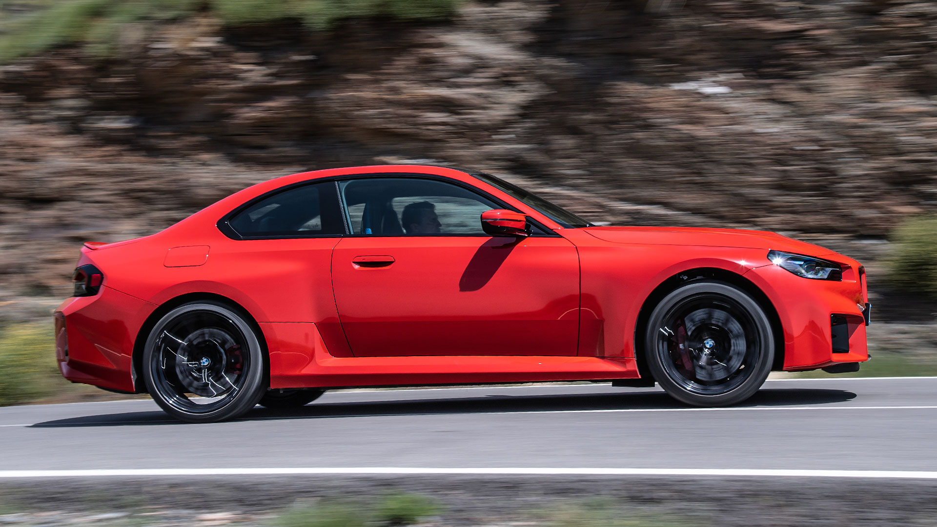 New 460hp BMW M2 revealed: price, specs and release date | carwow