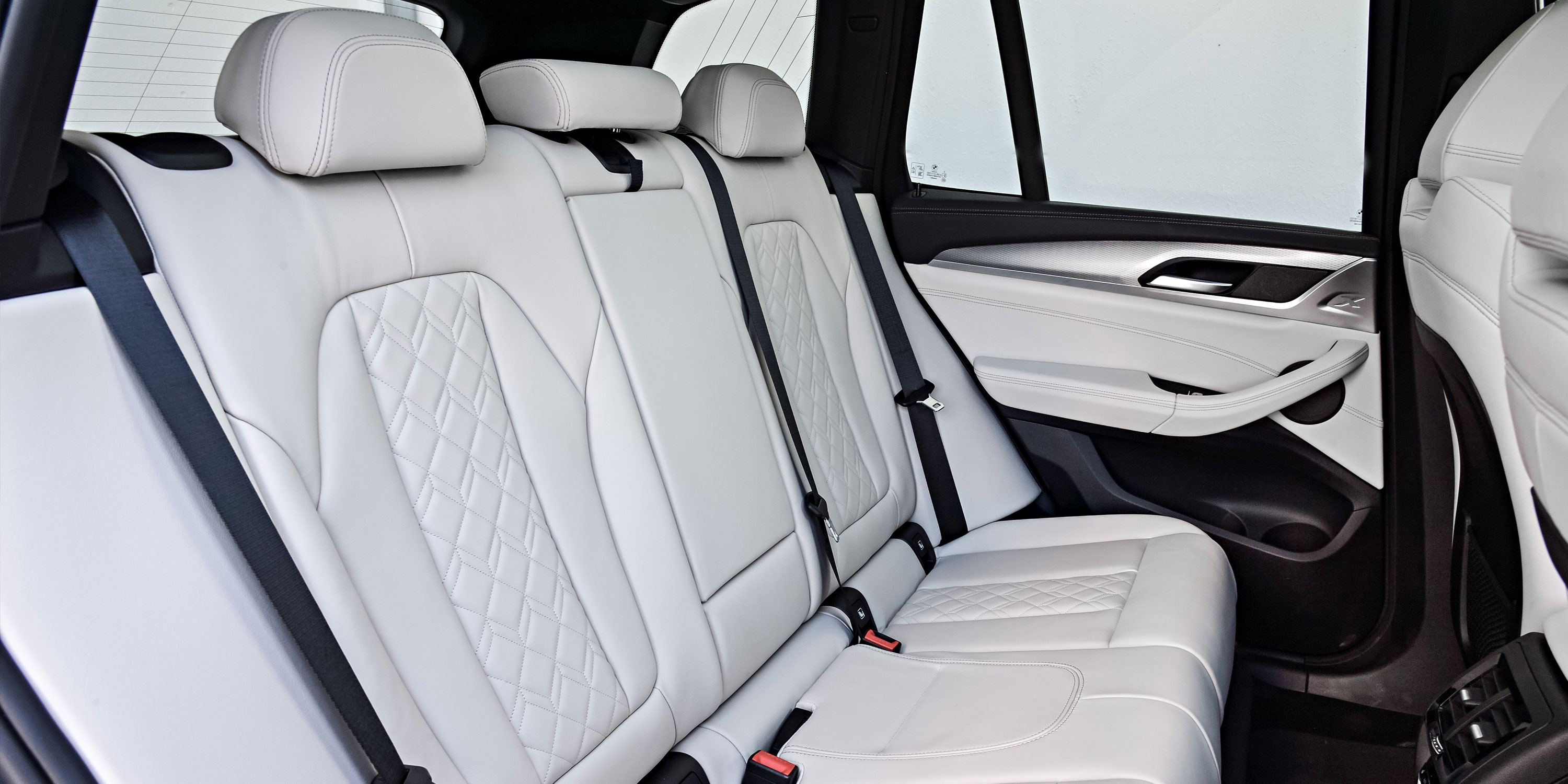 BMW X3 Boot Space & Dimensions carwow