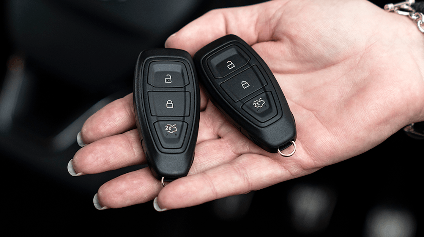Why You Should Have Fewer Keys on Your Car's Key Fob - The News Wheel