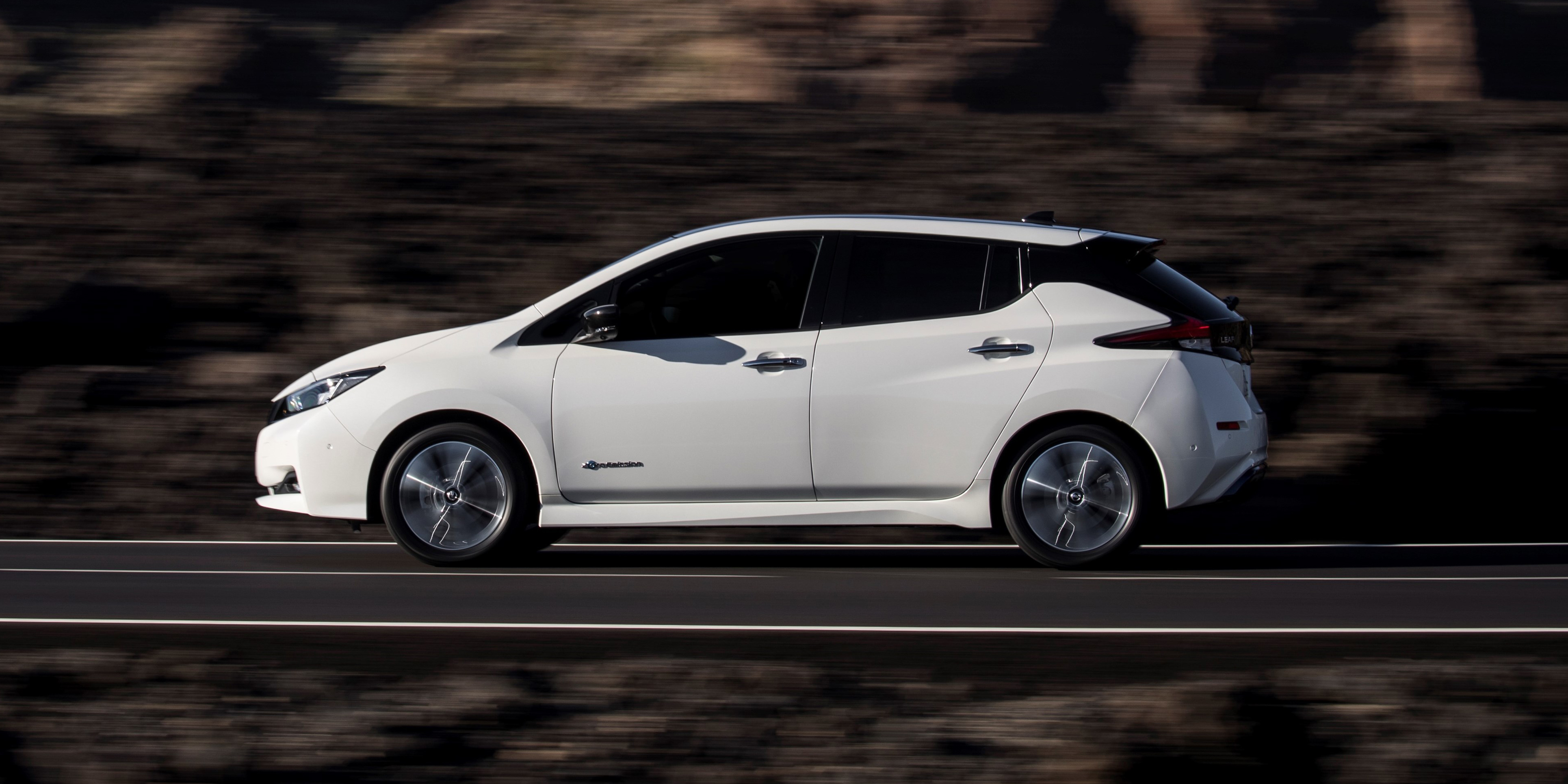 Nissan Leaf Review carwow
