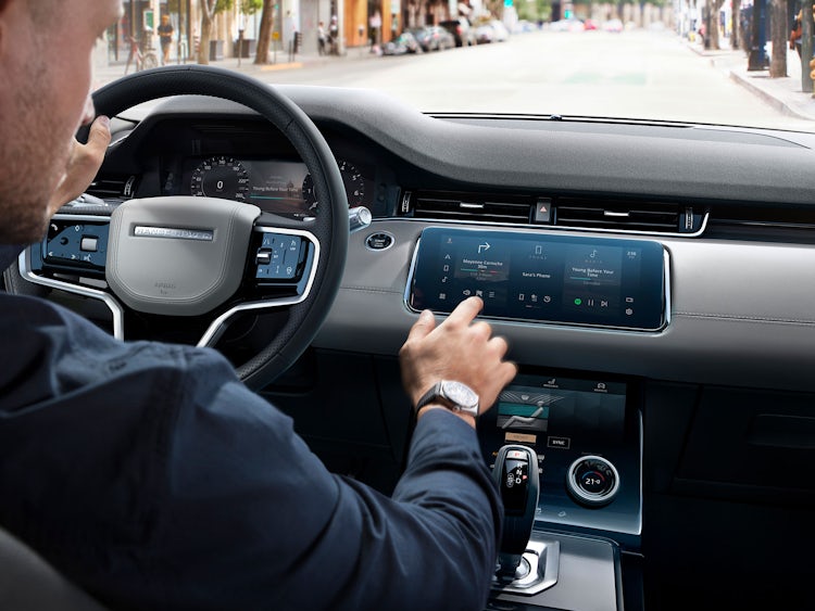 2021 Range Rover Evoque Updates Revealed Price Specs And Release Date Carwow Land Rover Evoque 2022 Interior