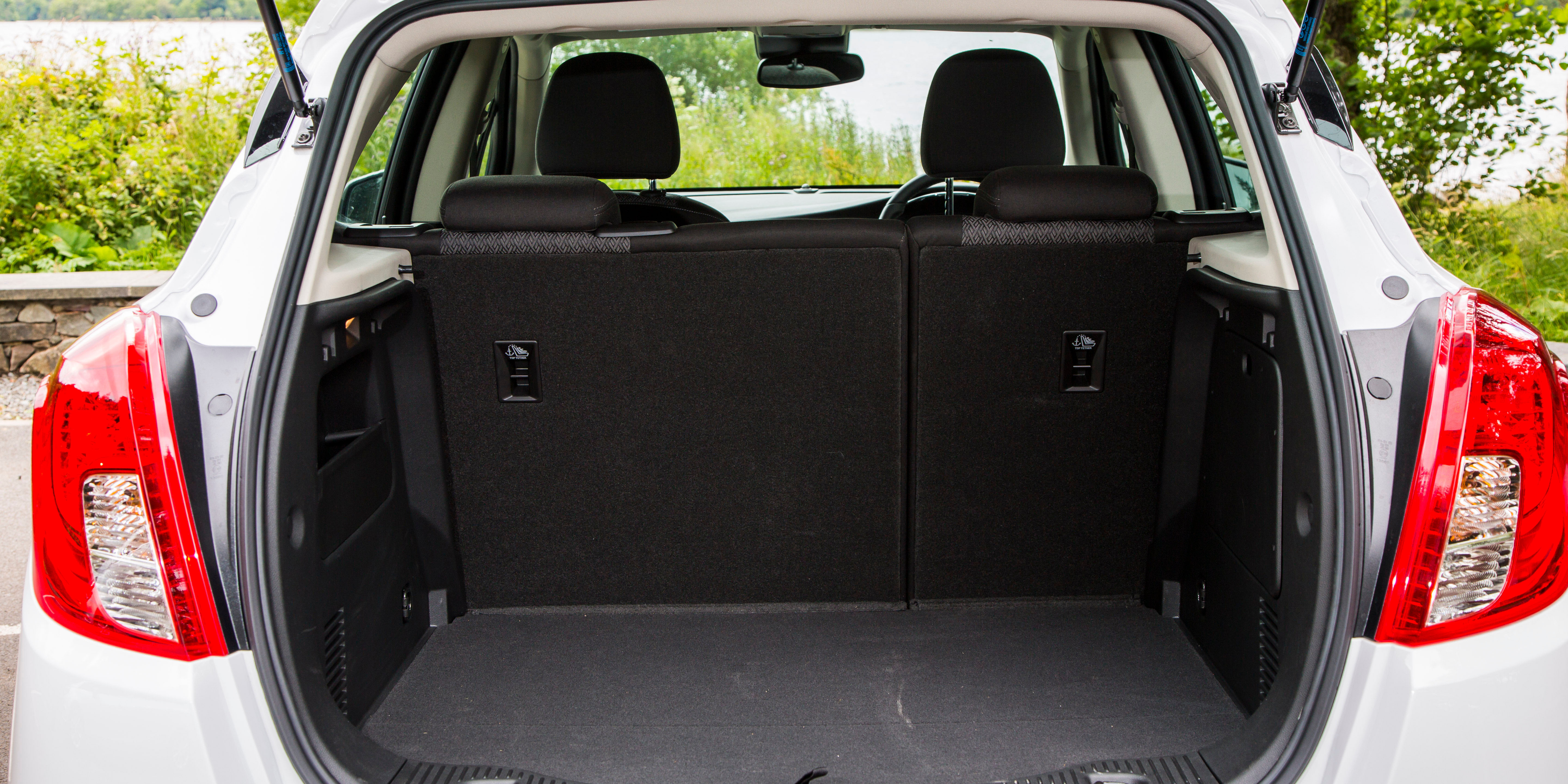 Vauxhall Mokka X interior and infotainment carwow