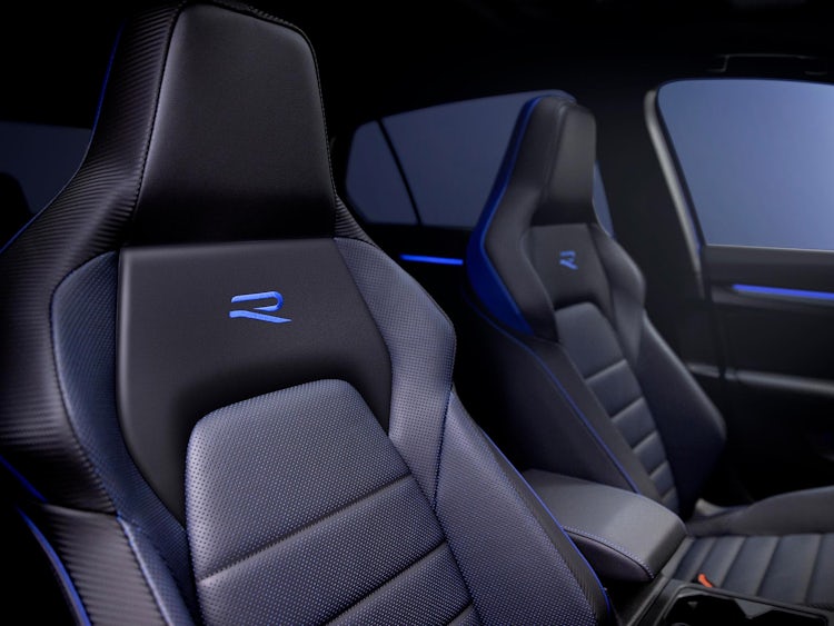 21 Vw Golf R On Sale Now Price And Specs Revealed Carwow