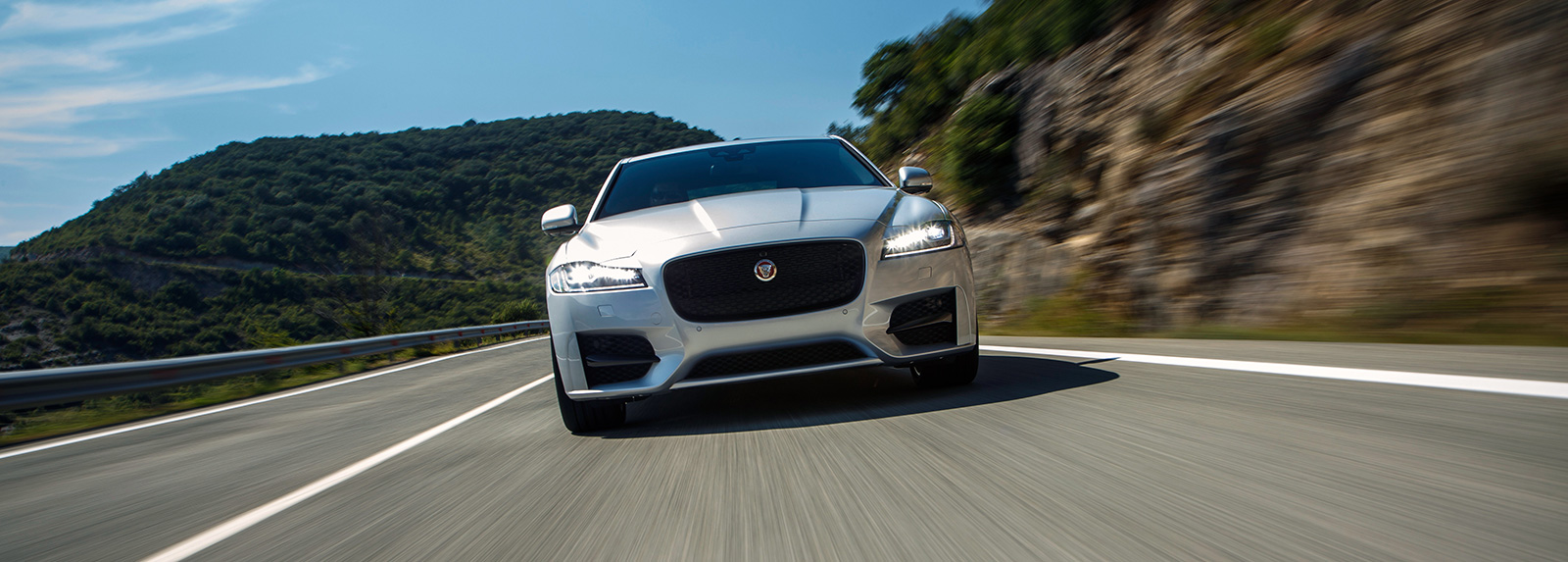 Jaguar XF sizes and dimensions guide carwow